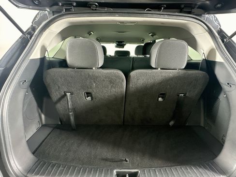 Used 2023 Kia Sorento LX FWD image 30