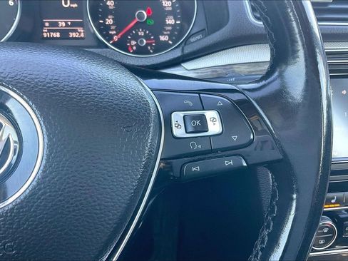 Used 2017 Volkswagen Passat 1.8T SE w/ SE Lighting Package image 19