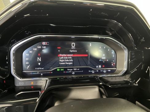 Used 2025 GMC Sierra 1500 Elevation image 21