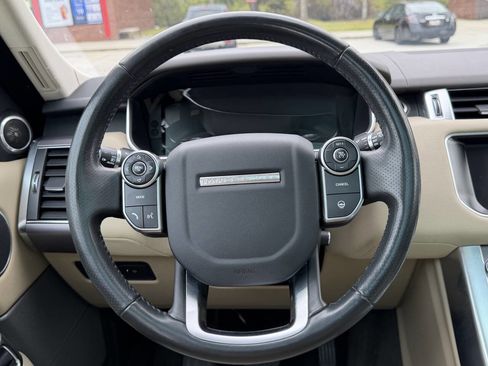 Used 2017 Land Rover Range Rover Sport HSE image 15