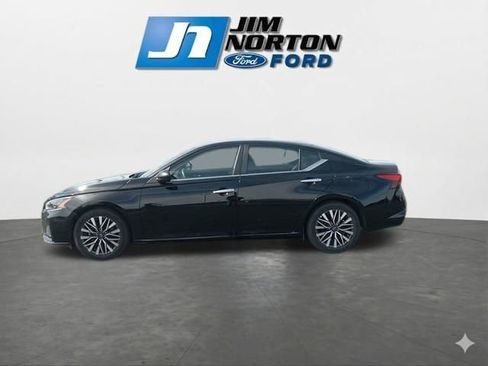 Used 2025 Nissan Altima 2.5 SV image 6