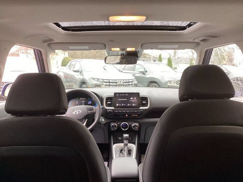 New 2026 Hyundai Venue SEL FWD image 30