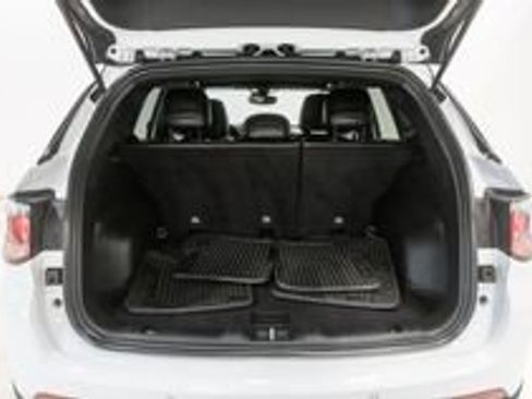 Used 2025 Jeep Compass Trailhawk AWD/4WD image 24