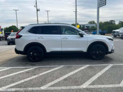 Used 2023 Honda CR-V Sport Touring image 4