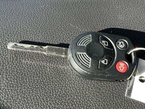 Used 2018 Ford Escape SEL AWD/4WD image 14