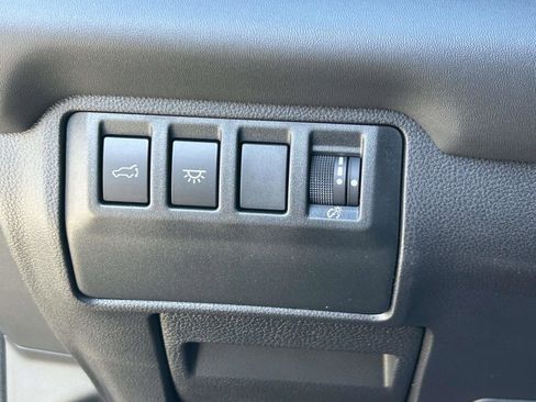 Used 2025 Subaru Ascent Bronze Edition image 22