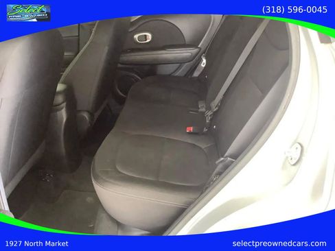 Used 2017 Kia Soul FWD image 6