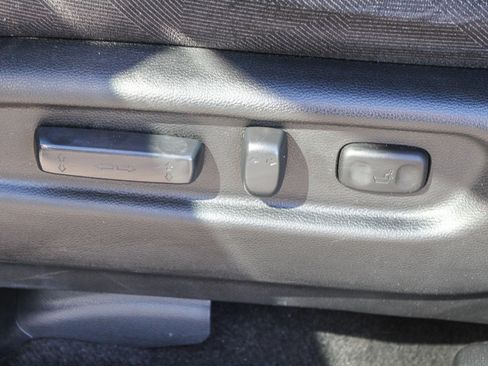 Used 2022 Honda Pilot Sport image 24