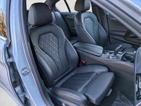 Used 2021 BMW 530i image 21