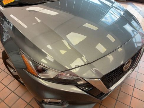 Used 2021 Nissan Altima 2.5 S w/ Driver Assist Package FWD image 2