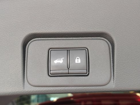 Certified 2024 Nissan Rogue Platinum w/ Platinum Premium Package FWD image 35