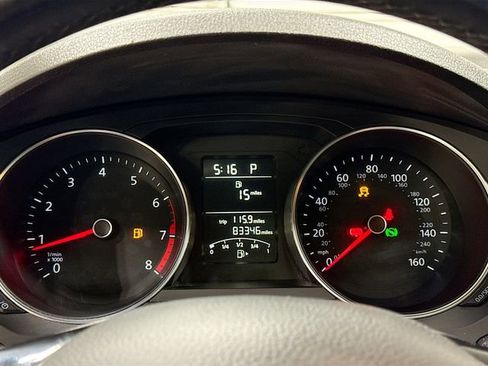Used 2015 Volkswagen Jetta SE image 14