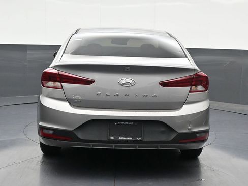 Used 2020 Hyundai Elantra SE image 4