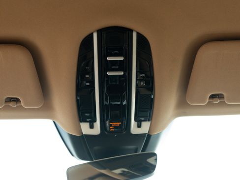 Used 2018 Porsche Panamera 4 AWD/4WD image 22