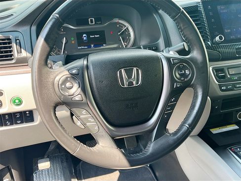 Used 2023 Honda Ridgeline RTL-E image 11