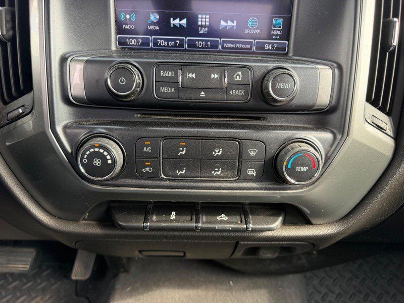 Used 2019 Chevrolet Silverado 1500 LT AWD/4WD image 14