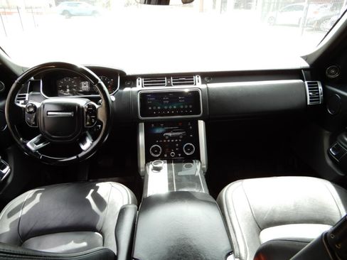 Used 2018 Land Rover Range Rover HSE image 23