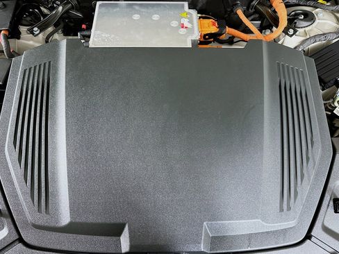 Used 2021 Audi e-tron Premium w/ Convenience Plus Package image 13