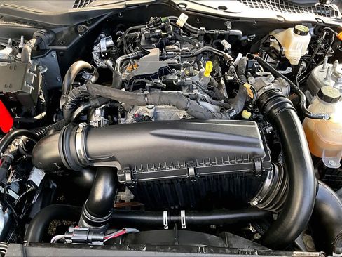 Certified 2025 Ford Mustang Coupe image 33