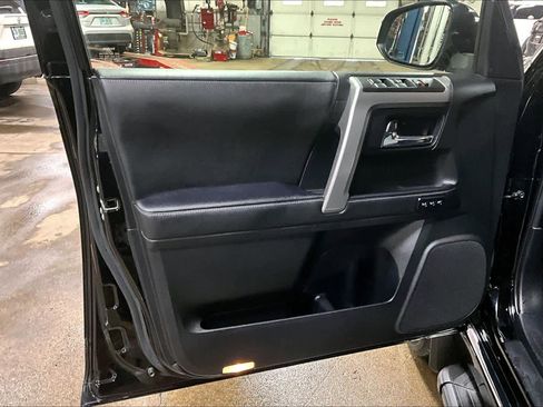 Used 2024 Toyota 4Runner Limited image 21