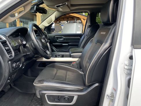 Used 2020 RAM 1500 Laramie AWD/4WD image 14