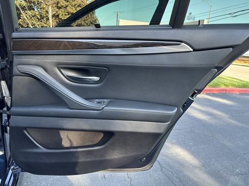 Used 2011 BMW 535i Sedan image 35