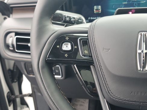 New 2026 Lincoln Aviator Reserve w/ Jet Appearance Package image 16