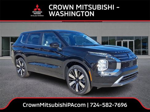 New 2025 Mitsubishi Outlander SE image 1