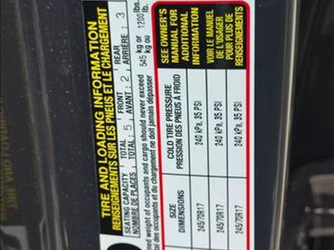 Used 2025 Toyota Tacoma SR5 w/ SR5 Upgrade Package AWD/4WD image 16