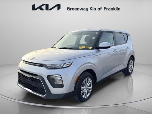 Used 2020 Kia Soul LX image 3