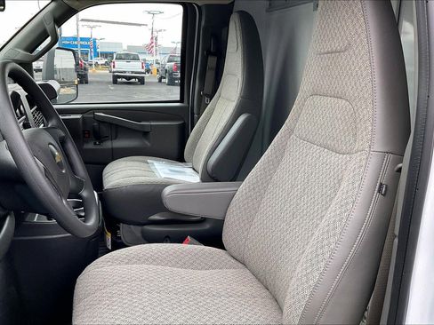 New 2025 Chevrolet Express 3500 1WT w/ Power Convenience Package image 9
