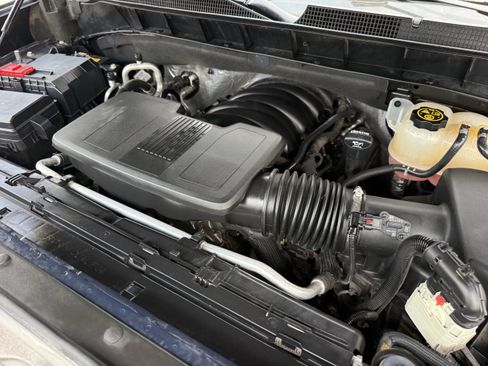 Used 2022 Chevrolet Silverado 1500 LTZ w/ LTZ Convenience Package II RWD image 33
