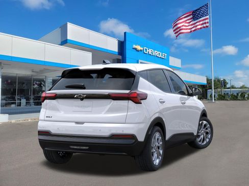 New 2027 Chevrolet Bolt LT w/ Comfort Package image 4