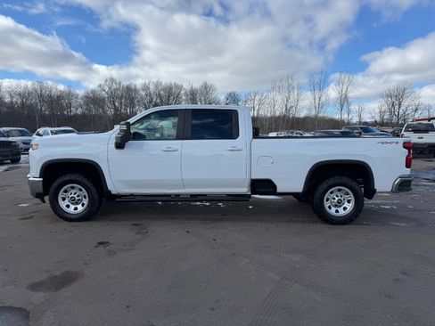 Used 2021 Chevrolet Silverado 2500 LT w/ All Star Edition image 2