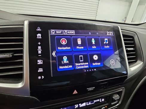 Used 2017 Honda Ridgeline RTL-T image 14