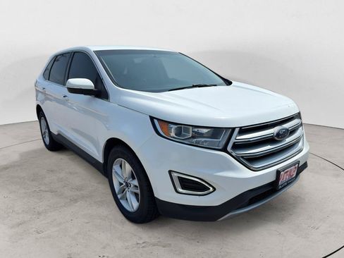Used 2017 Ford Edge SEL w/ Equipment Group 201A AWD/4WD image 3