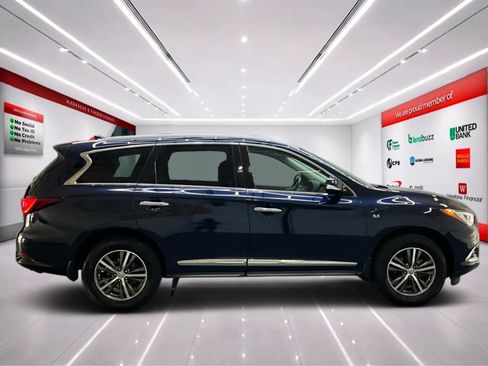 Used 2019 INFINITI QX60 Luxe w/ Essential Package AWD/4WD image 8