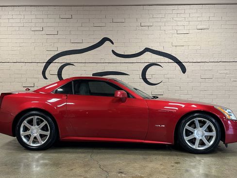 Used 2005 Cadillac XLR image 4