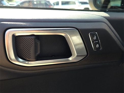 Used 2021 Ford Bronco First Edition image 20