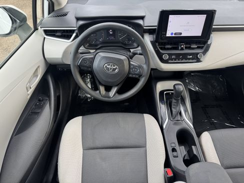 Used 2023 Toyota Corolla LE FWD image 16