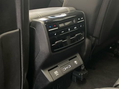 Certified 2023 Acura MDX SH-AWD w/ Advance Package image 18