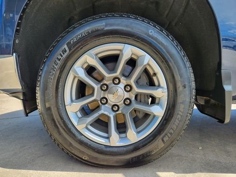 Certified 2022 Chevrolet Silverado 1500 LT AWD/4WD image 16