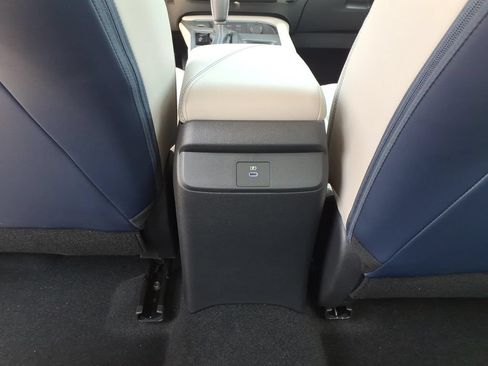 New 2026 Nissan Sentra SL w/ Floor Mat Package FWD image 30