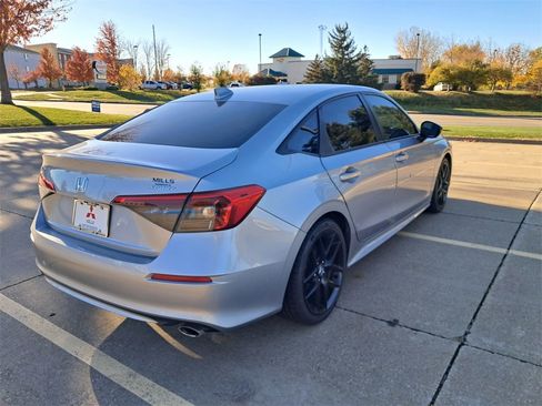 Used 2022 Honda Civic Sport image 9