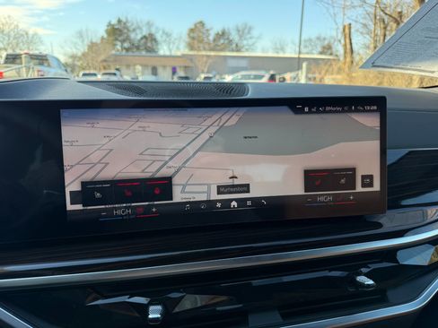 Used 2026 BMW X6 M60i w/ Climate Comfort Package image 43