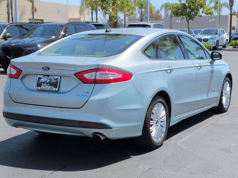 Used 2013 Ford Fusion SE FWD image 10