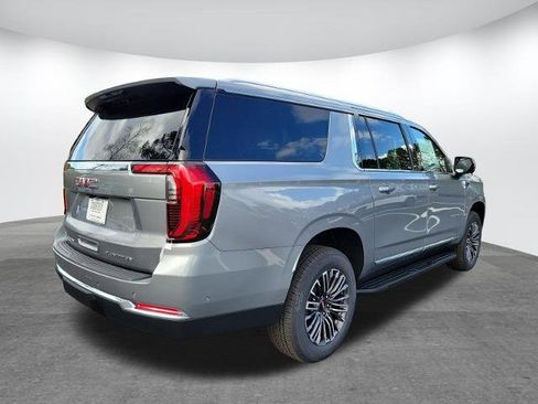 New 2026 GMC Yukon XL Elevation image 6