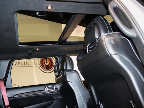 Used 2021 Jeep Grand Cherokee SRT w/ Trailer Tow Group IV image 60