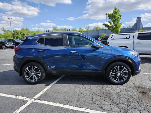 Used 2020 Buick Encore GX Select AWD/4WD image 18