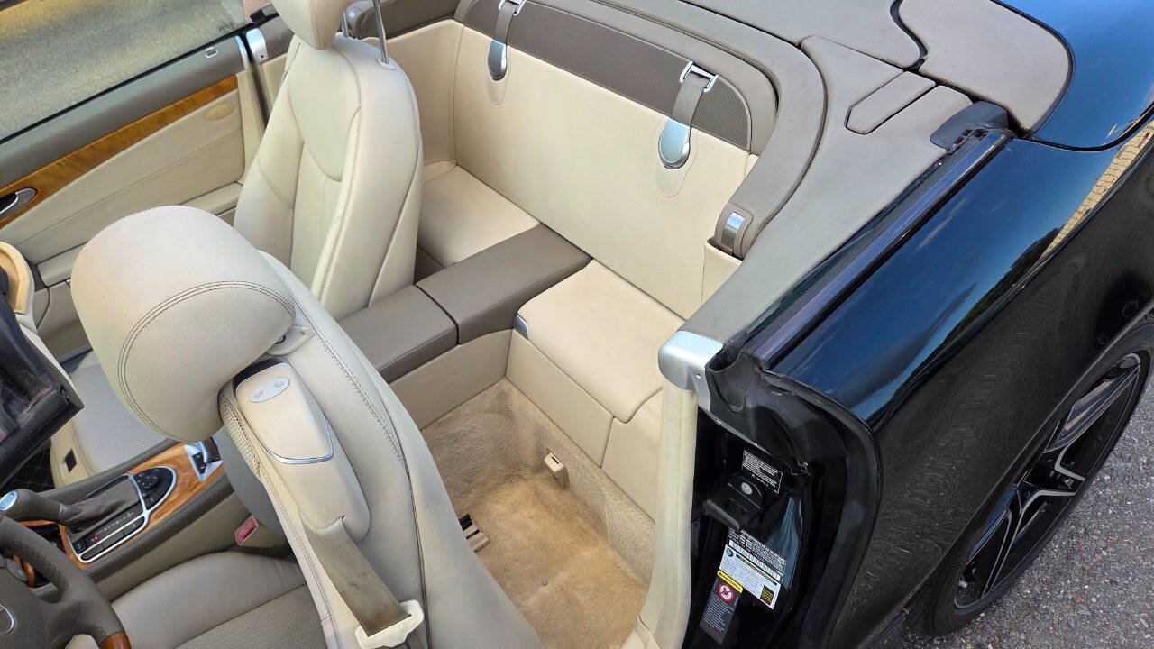 Used 2008 Mercedes-Benz SL 550 image 25